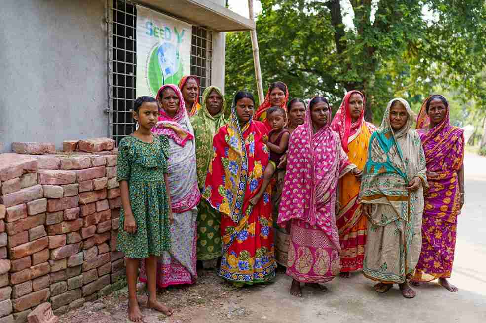 The hardworking women of Jharkhali.